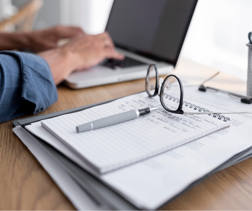 Proceso profesional de revisión de textos en curso